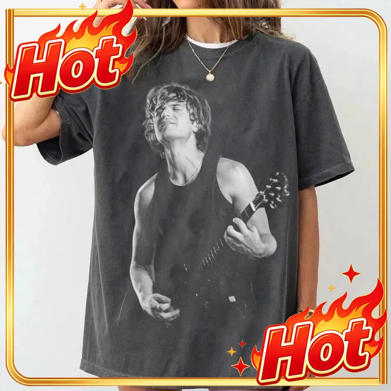 Street Fashion Poster - Custom Top DJO Joe Keery Poster